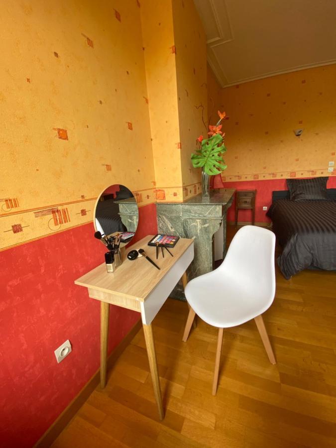 Chambre Hote Villa Sainte Barbe Mirecourt Buitenkant foto